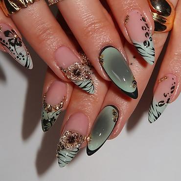 diamond: Set presovanih noktiju – dugi, špicasti tipse sa nail art dizajnom - — 1