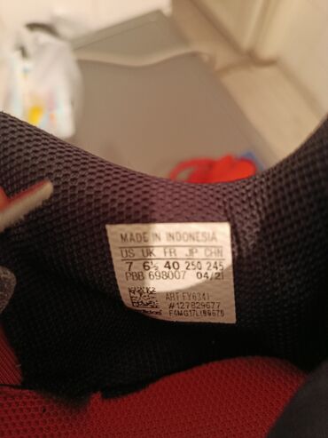 красовки футболный: Футбольные бутсы adidas - Модель: арт. FY6341 (серия Predator