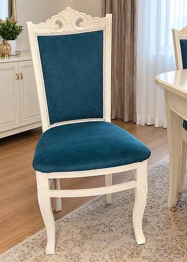 Stullar cox sayda agir keyfiyyetli stuldur 6 ededi 140 azn odenisle