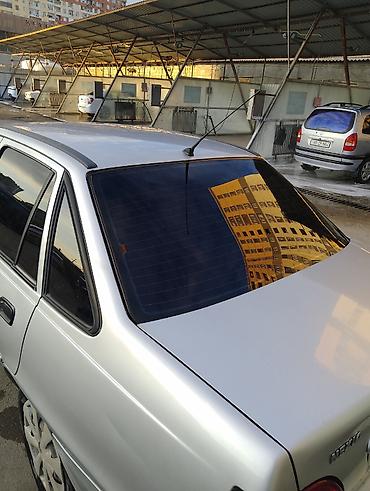 Daewoo: Daewoo Nexia: 1.5 l | 2010 il Sedan — 3