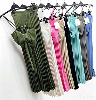 Kompleti: 🔥Ženski komplet – top i široke palazzo pantalone
2500 din — 16
