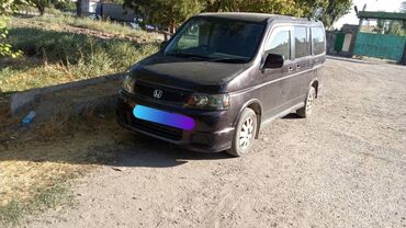 продаю или меняю на минивен: Минивэн Honda Stepwgn, представленный в темном цвете, отличается