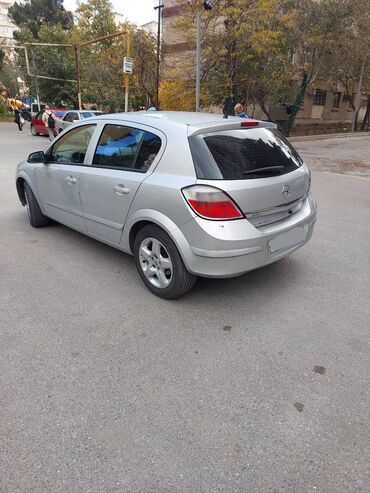 Opel: Opel Astra: 1.3 l | 2006 il 310000 km Hetçbek