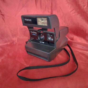 Polaroid OneStep Close Up aniq fotoşəkillər çəkmək üçün nəzərdə