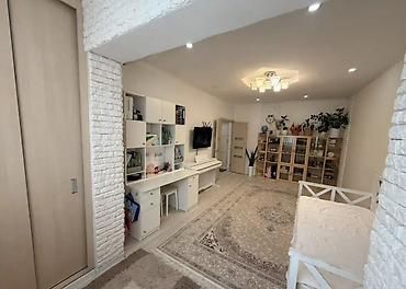 Батирлер: 2 бөлмө, 60 м², 9-мкр 106-серия, 4 кабат, Евро оңдоо — 2