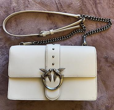 pinko: Pinko “Love Birds” çiyin çantası – krem/ağ rəngdə, səthi hamar dəri — 1