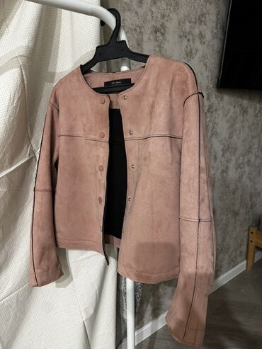 вечерние платья на той: Женская замшевая куртка Zara Basic - Модель: короткая куртка без