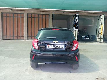Chevrolet Spark: 2018 г., 1 л, Вариатор, Бензин, Хэтчбэк