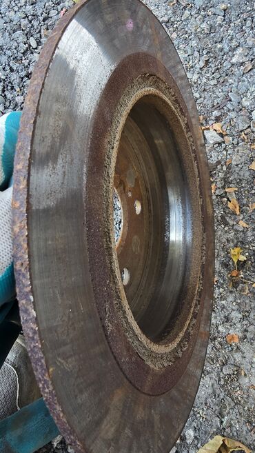 Тормозные диски: Комплект тормозных дисков Lexus — 7