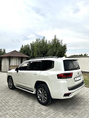 lend cruizer: Toyota Land Cruiser: 2022 г., 3.5 л, Автомат, Бензин, Внедорожник — 5