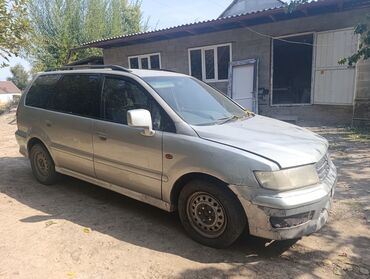 битые автомобили: Mitsubishi Chariot: 1998 г., 2.4 л, Автомат, Бензин, Минивэн