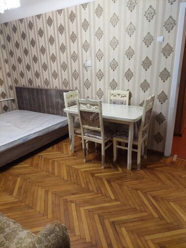 Uzunmüddətli kirayə mənzillər: Mənzil ev sahibindən kirayə verilir: Gənclik metrosu yaxınlığında — 5