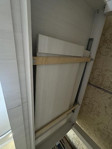 Столдор: Ашкана үчүн үстөл, Колдонулган, Тик бурчтуу, Бүктөлүүчү — 4