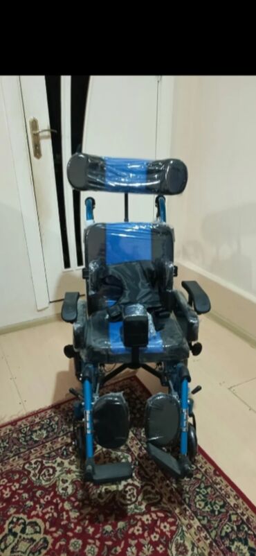 Yerimək üçün arabalar, çəliklər, əsalar, rollatorlar: Əlil arabasi satiram tezedi karopkadadi. serebral iflic xesdeleri ve