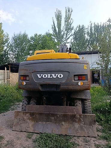 Экскаваторы: Экскаватор, Volvo, 2004 г., Колесный — 3