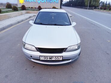 Opel: Opel Vectra: 2 l | 2000 il 322290 km Sedan — 12