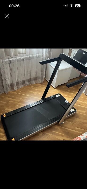 Binokllar: Qaçış trenajoru (treadmill) - Ev istifadə üçün kompakt dizayn - Geniş