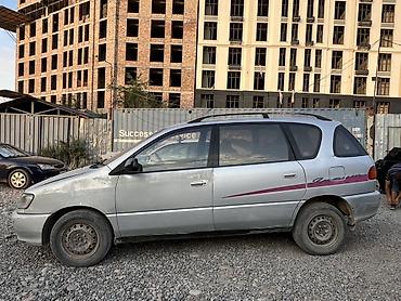 sprinter 2003: Toyota Ipsum: 1997 г., Минивэн — 4