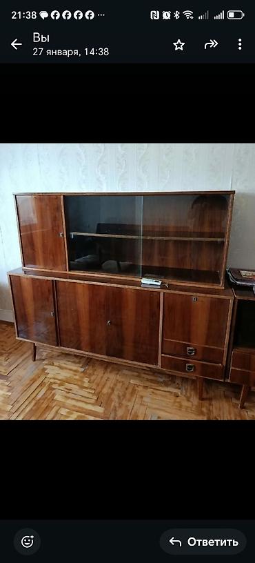 румынская мебель: Продаётся румынская гостиная мебель 60-ых годов. Стол, 6 стульев, два — 3