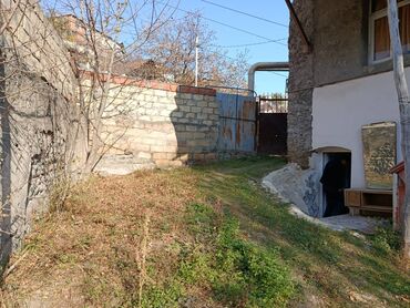 Həyət evləri və villaların satışı: 2 otaqlı, 50 kv. m, Kredit yoxdur, Orta təmir — 15
