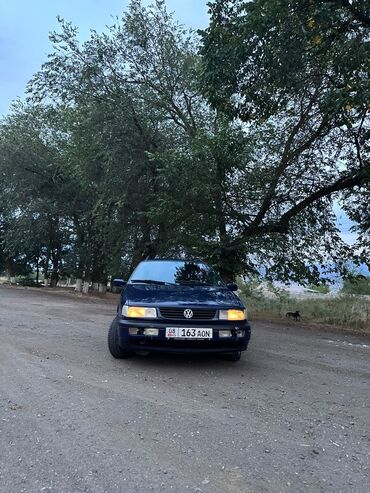 срочно продаю нужны деньги очень срочно: Подаю Volkswagen Passat B4 универсал Год 1994 Обе1,8 моно Прошу 290