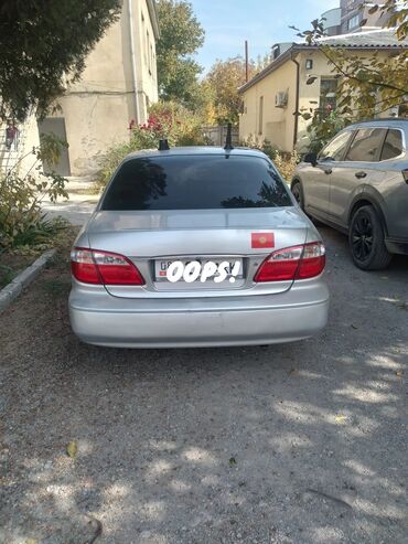 задний подлокотник: Nissan Maxima: 2000 г., 2 л, Автомат, Бензин, Седан