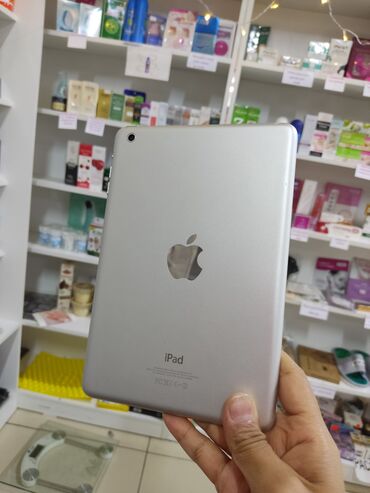 сколько стоит ipad 2: Планшет, Apple, Wi-Fi, Б/у, Классический цвет - Серебристый