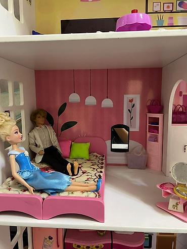 barbie: Кукольный дом в стиле Barbie – большой многоуровневый дом с мебелью и — 3