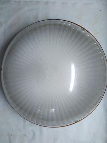 spric 200ml: Plafonjera metalna sa drvenim ramom okrugla dia 30 cm. "staklo" je od — 1