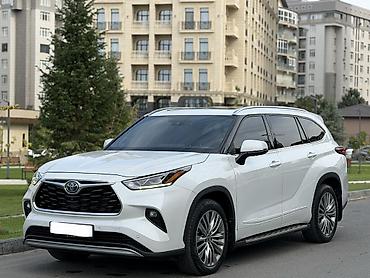 Toyota Highlander: 2022 г., 2.5 л, Автомат, Гибрид