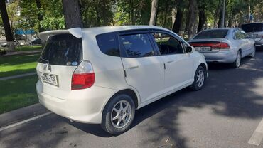 Honda: Honda Fit: 2005 г., 1.3 л, Вариатор, Бензин, Купе