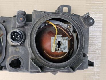 Передние фары: Передняя правая фара BMW 1995 г., Б/у, Оригинал, Германия — 11