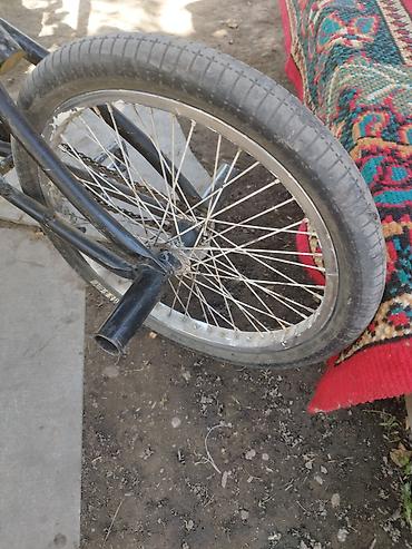 BMX велосипеды: Черный велик 9500
красный 12000 — 6