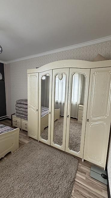 Үйлөрдү сатуу: 6 бөлмө жана андан көп, 250 м², Бишкек, Рухий Мурас ж/м Менчик ээси — 9