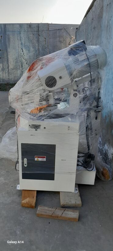 Ticarət tərəziləri: Suynan soyudub kəsən aparat yep yenidi zavotdan alışı 2500 dolardı