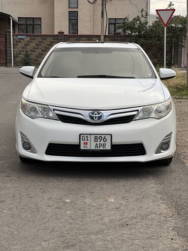 альфард 2012: Toyota Camry: 2012 г., 2.5 л, Вариатор, Гибрид, Седан