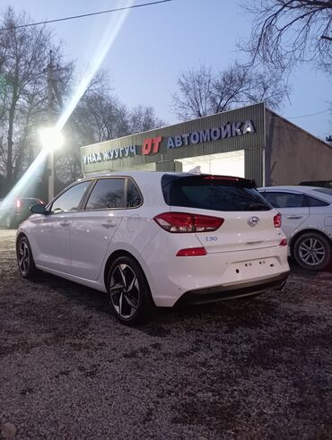 Hyundai: Hyundai i30: 2018 г., 1.4 л, Автомат, Бензин, Универсал