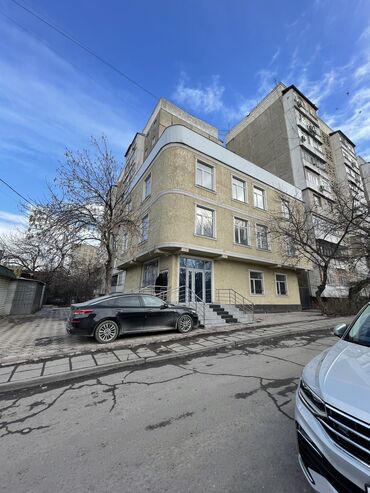 бизнес центр аренда: Продается коммерческое помещение по первой линии по ул. Мамбетова