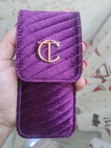 aksesuarlar: Charlotte Tilbury makiyaj fırçaları dəsti – bənövşəyi məxmər futlyarda — 1
