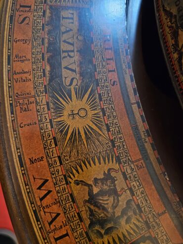 Ostali stilski dekor: Dekorativni globus sa postoljem od drveta, idealan za uređenje na lalafo.rs — 11 Ostali stilski dekor: Dekorativni globus sa postoljem od drveta, idealan za uređenje — 11