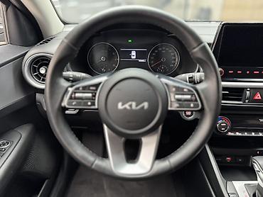 Kia: Kia K3: 2022 г., 1.6 л, Вариатор, Бензин, Седан — 14