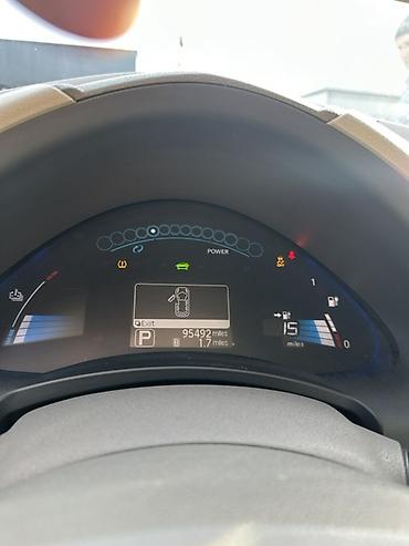 Nissan: Nissan Leaf: 2011 г., Робот, Электромобиль, Хэтчбэк — 7