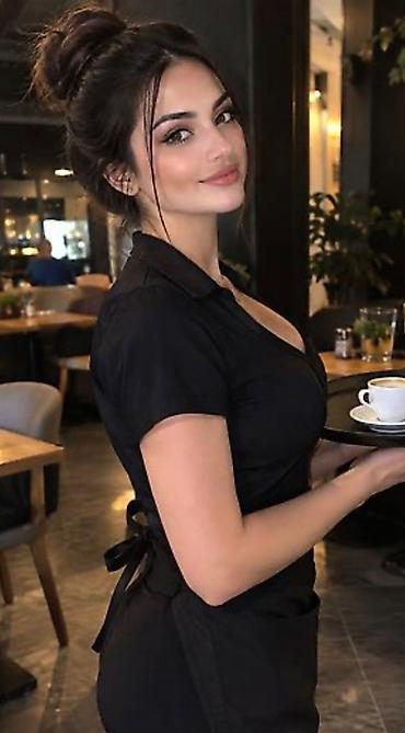 kafe stolari: Ofisiant tələb olunur, 18-29 yaş — 1