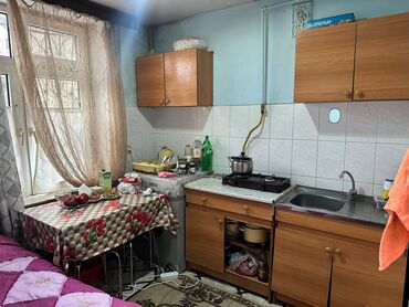 Köhnə tikili: Biləcəri qəs Yəhya Hüseynov küç 5 mərtəbəli binanın 1 ci mertebesinde -da lalafo.az — 3 Köhnə tikili: Biləcəri qəs Yəhya Hüseynov küç 5 mərtəbəli binanın 1 ci mertebesinde — 3