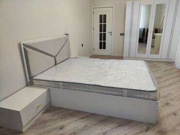 Uzunmüddətli kirayə mənzillər: Yeni təmir, təmirdən sonra yaşayış olmayıb.Baku Medical Plazanın — 4