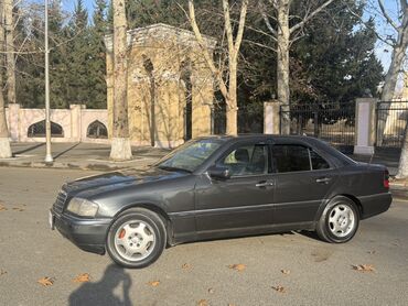 Mercedes-Benz: Mercedes-Benz C-Class: 2.2 l | 1995 il Sedan — 4