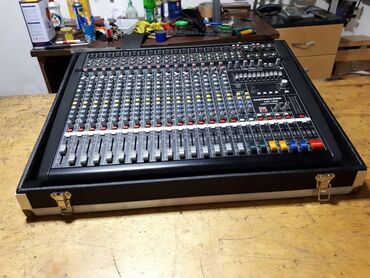 Futlyarlar, çexollar: Dj aparatlarına musigi alətlərinə və digər avadanliglara keyslər və -da lalafo.az — 18 Futlyarlar, çexollar: Dj aparatlarına musigi alətlərinə və digər avadanliglara keyslər və — 18