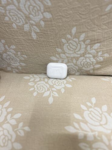 чтобы ухо не замёрзло: Накладные, Apple, Б/у, Беспроводные (Bluetooth), Классические