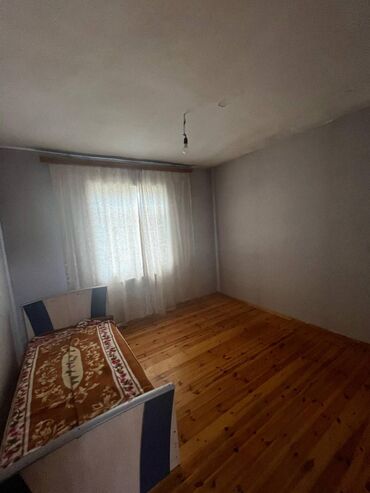 Uzunmüddətli kirayə evlər: 100 kv. m, 3 otaqlı, Kanalizasiya, Kombi, Qaz — 4