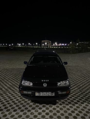 Volkswagen: Volkswagen Golf: 1993 г., 1.8 л, Механика, Газ, Универсал